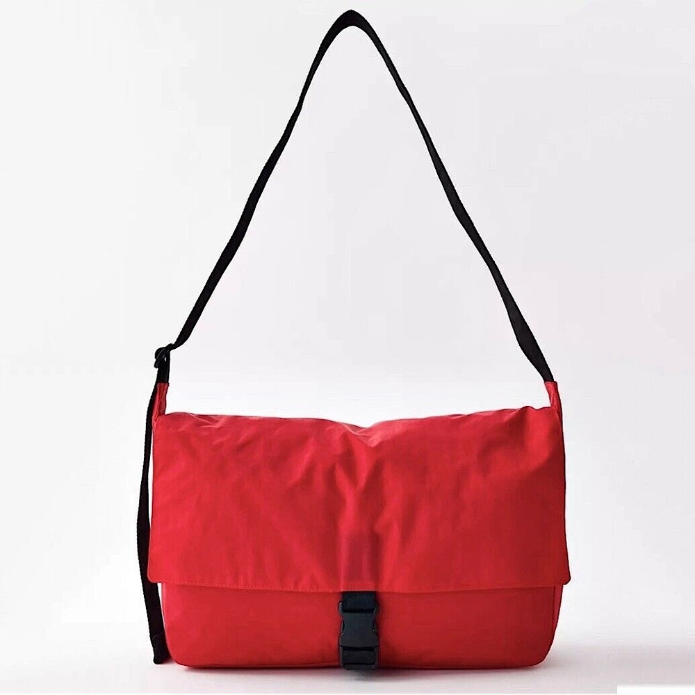 NEW BAGGU Sport Messenger Bag